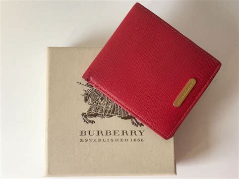 burberry portemonnaie rot|Burberry clothing for men.